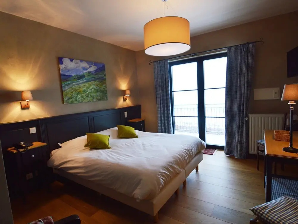 Modern Villa with Shared Pool Nearby Saint-Hubert