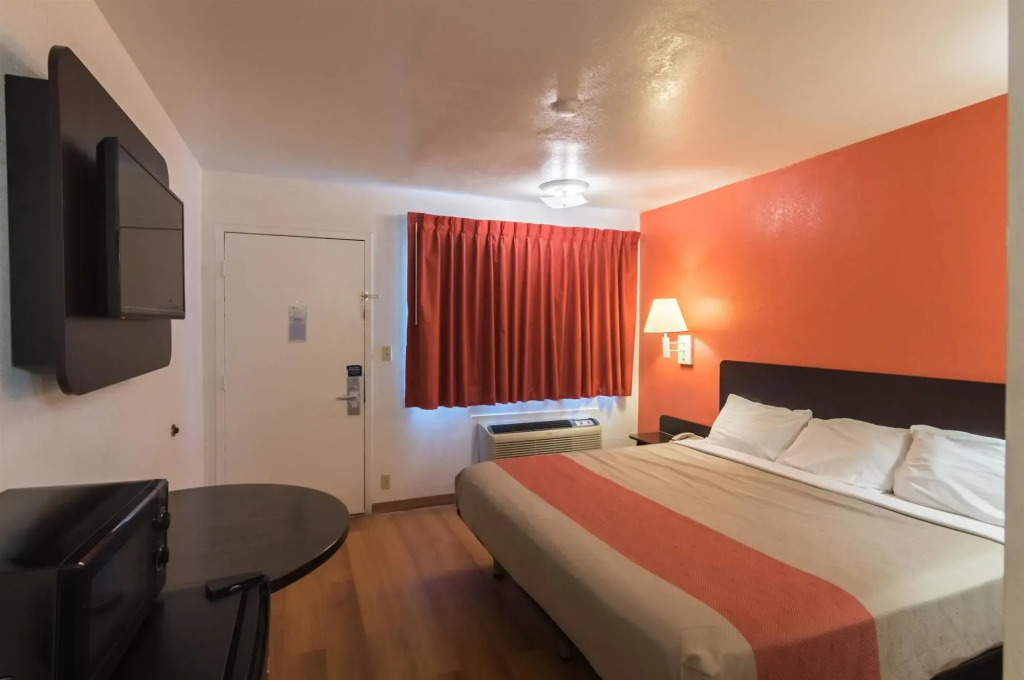 Rodeo Inn