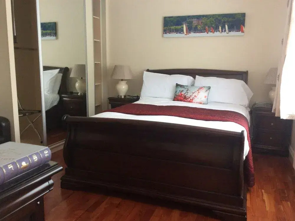 Edencrest Bed  Breakfast