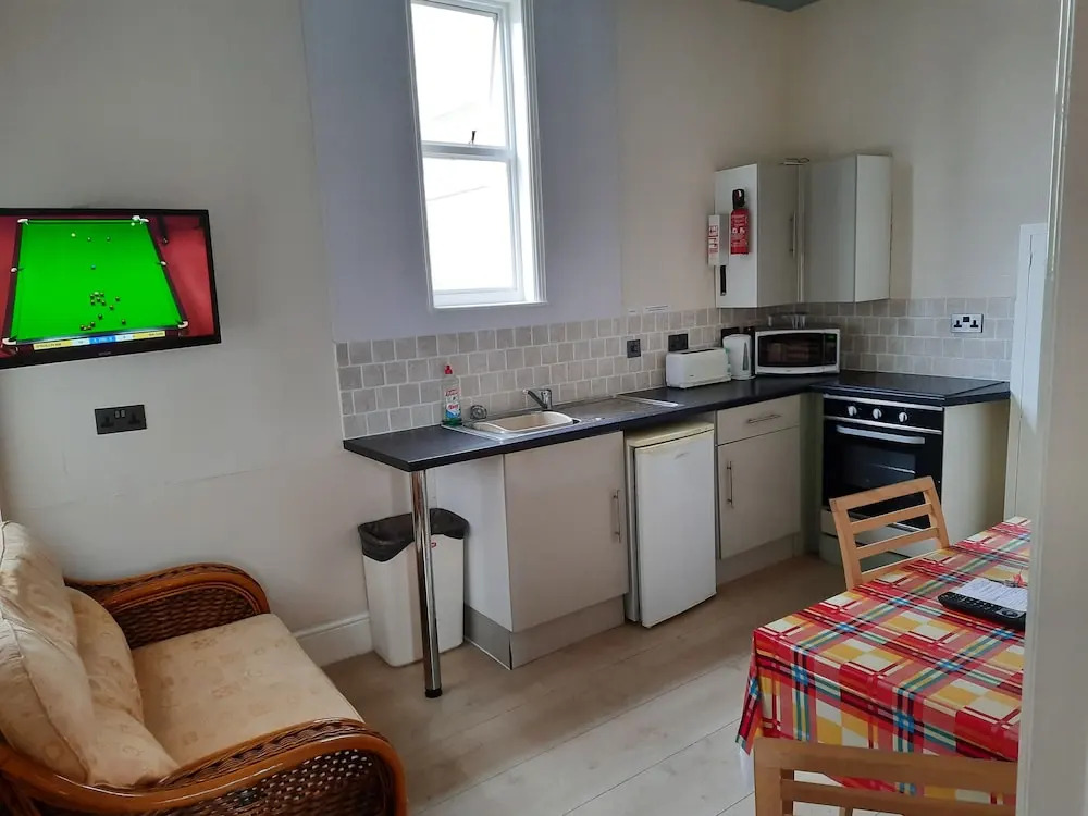 Glen Villa 5 Sleeps 6 Near Beach