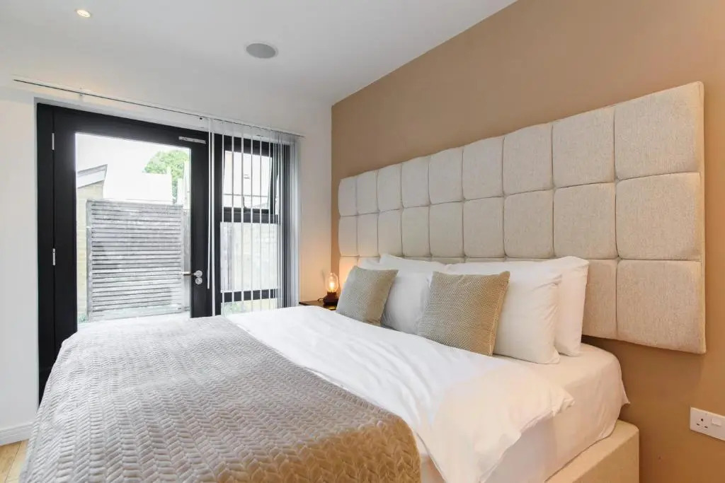 Oakfield Premier Apartments-High Speed WiFi-Smart SelfCheckIn-Central Cardiff Gem