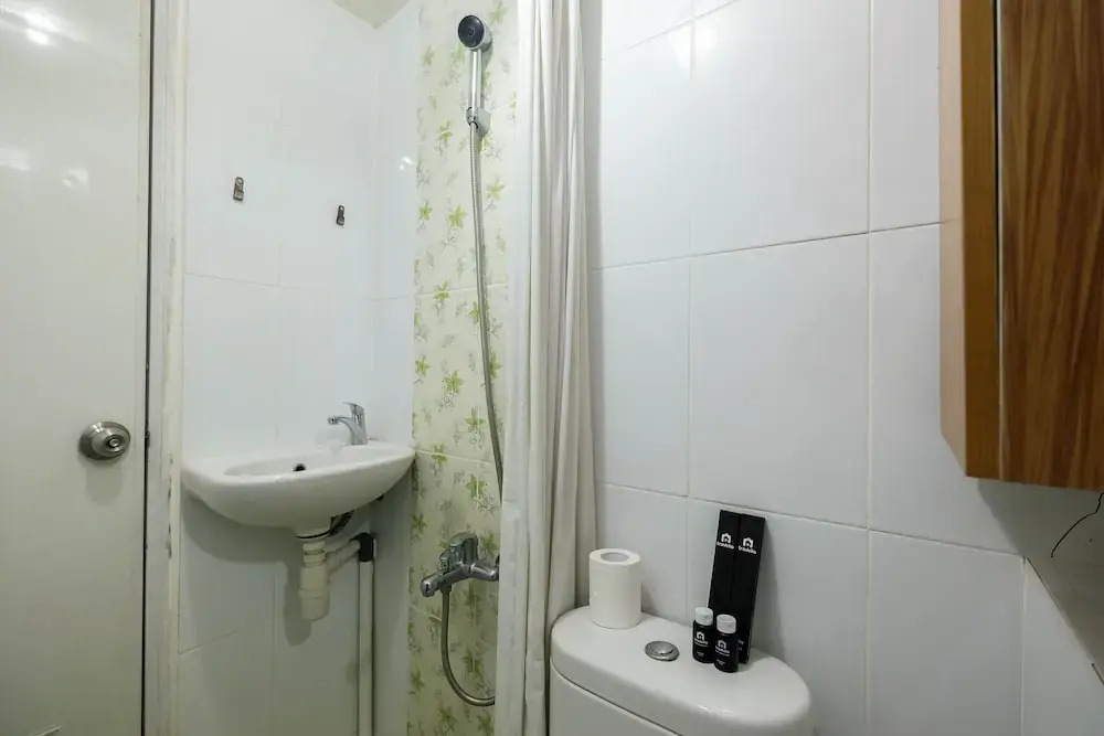 Cozy Stay 2BR @ Green Pramuka Apartment
