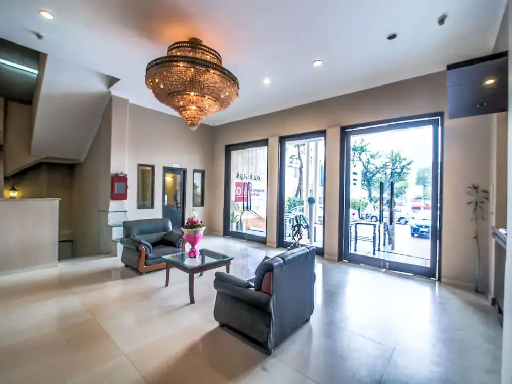 OYO Flagship 14443 Chaupal Sector 14