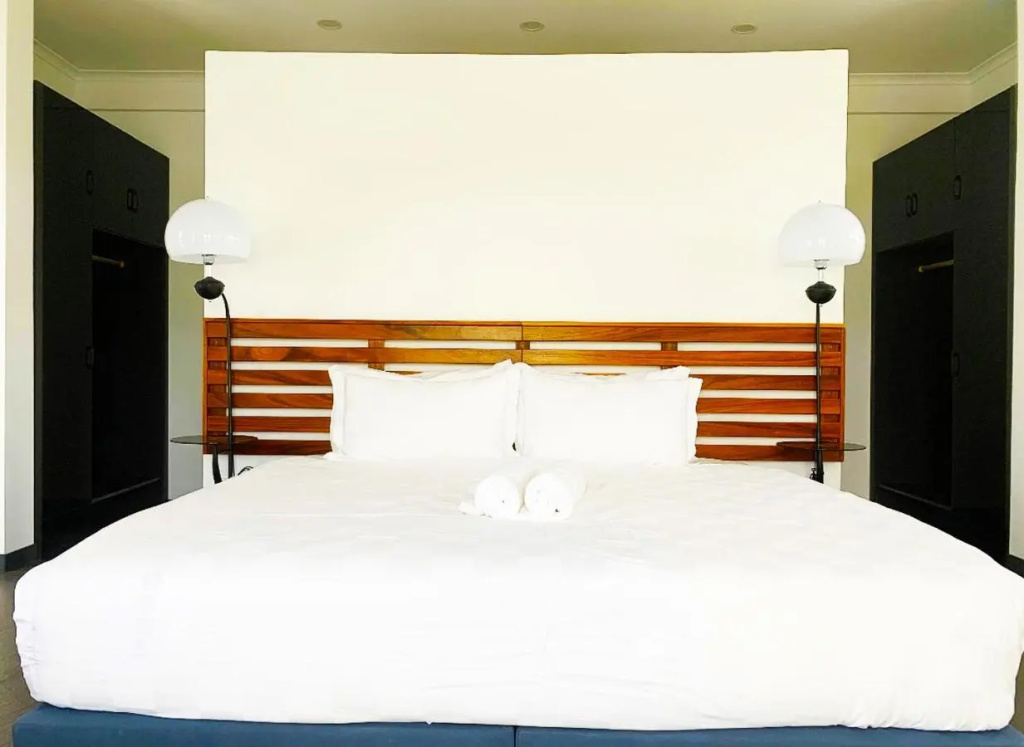Naisoso Island Villa Hotel