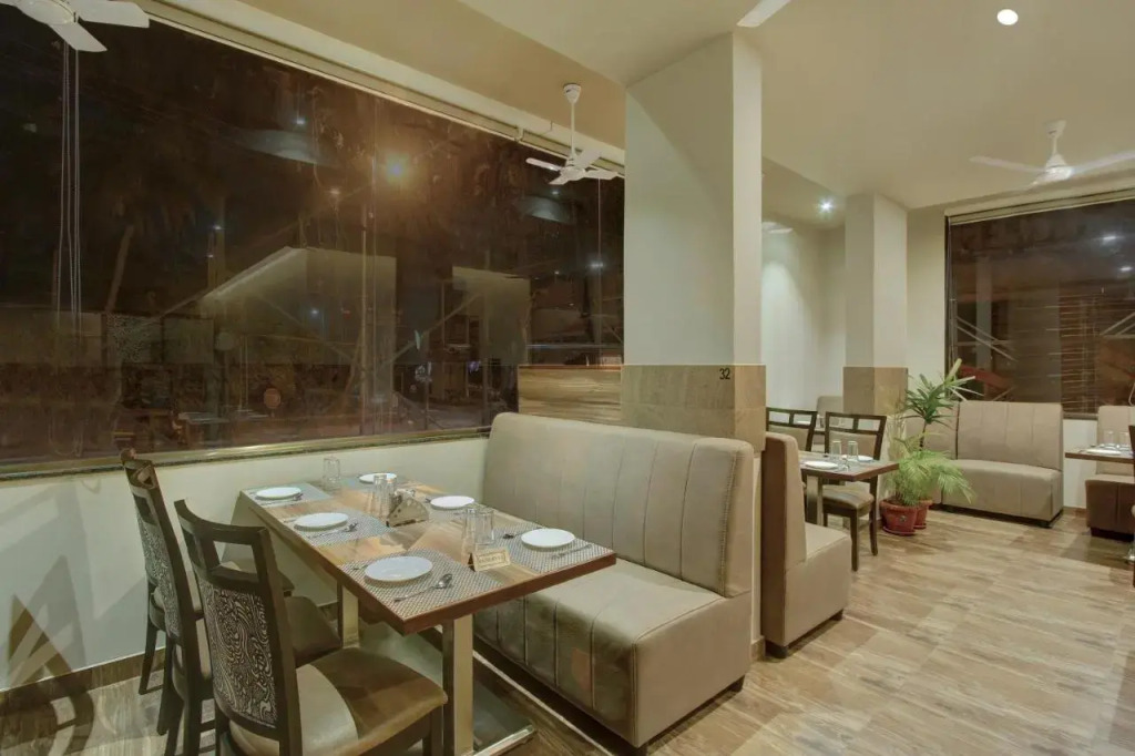 Oyo 23602 Laxman Residency