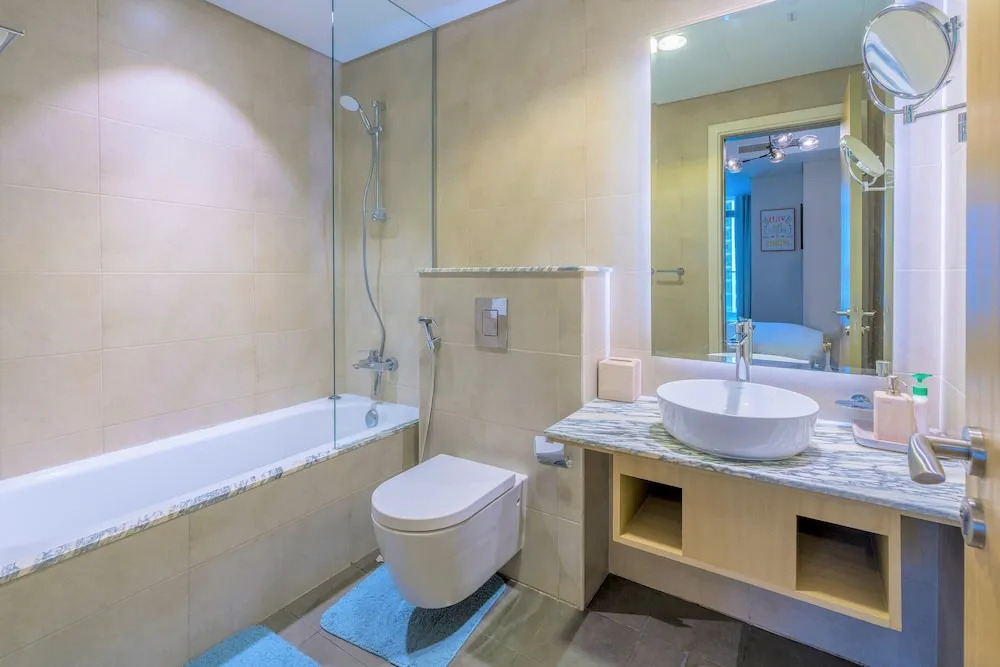 Luxurious 2B With Burj Views in Business Bay