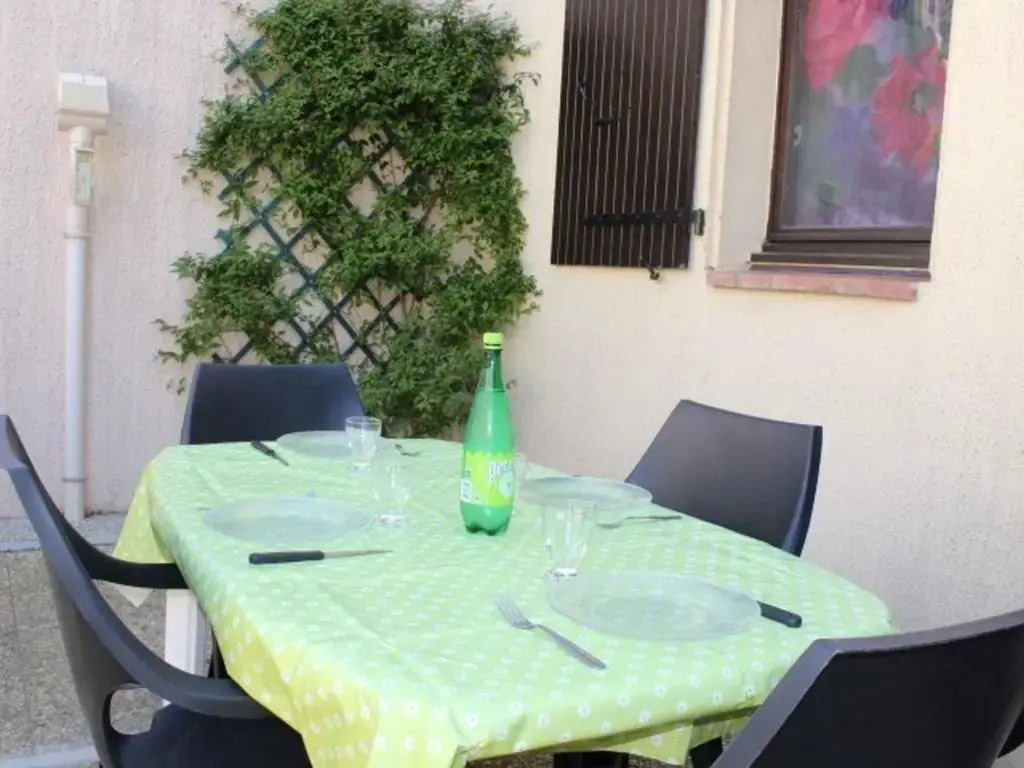 Appartement Gruissan, 2 pièces, 6 personnes - FR-1-229-777