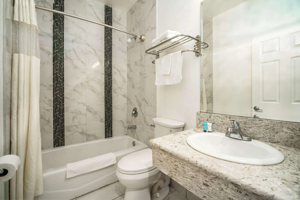 Rodeway Inn & Suites Pasadena