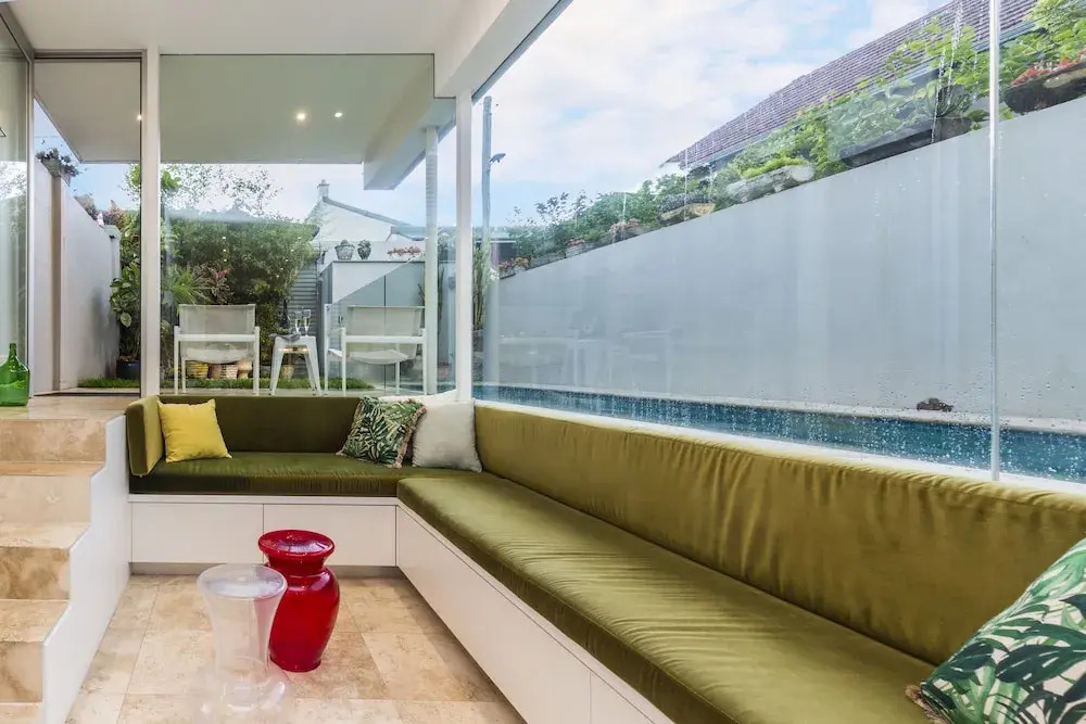 Stylish 3 Bedroom Pool House in Surry Hills