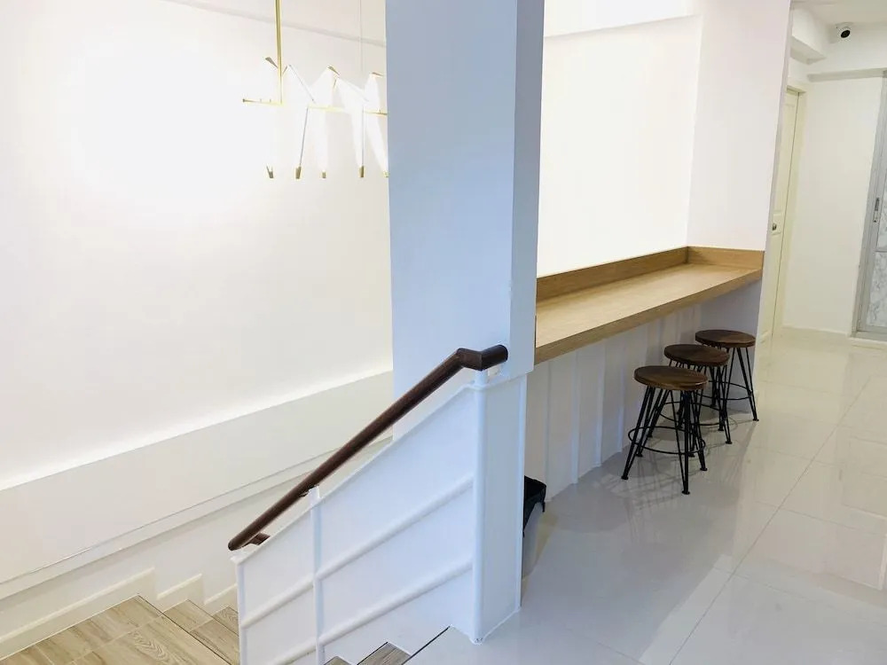 Atnest Hostel