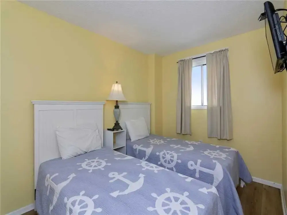 Regency Towers 403 - Three Bedroom Condo
