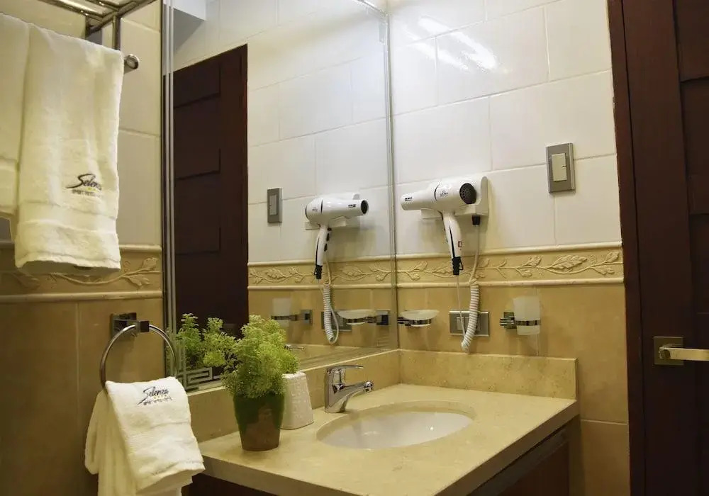 Selenza Apart Hotel