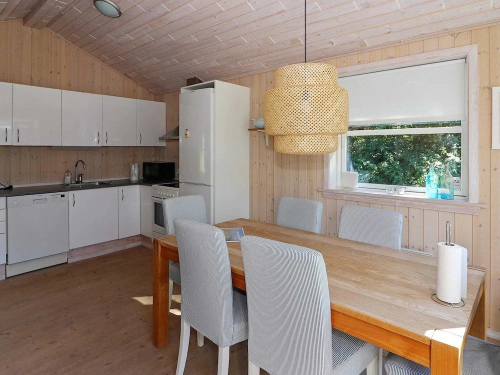 Attractive Holiday Home with Whirlpool near Hadsund