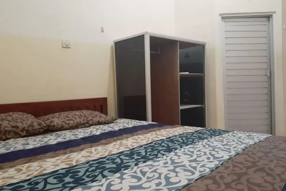 Oyo 2037 Kost Oteng Syariah