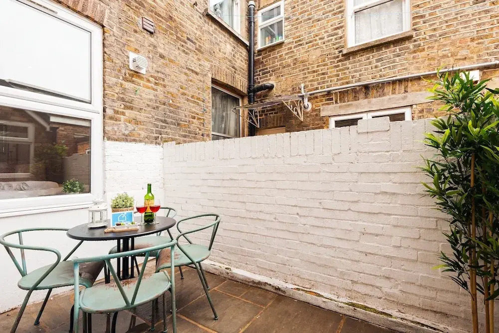 The Yeldham Road Gem - TL20