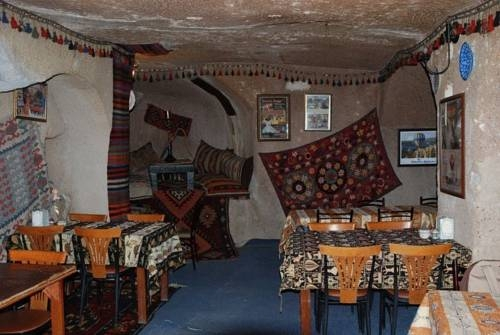 Nora Cave House
