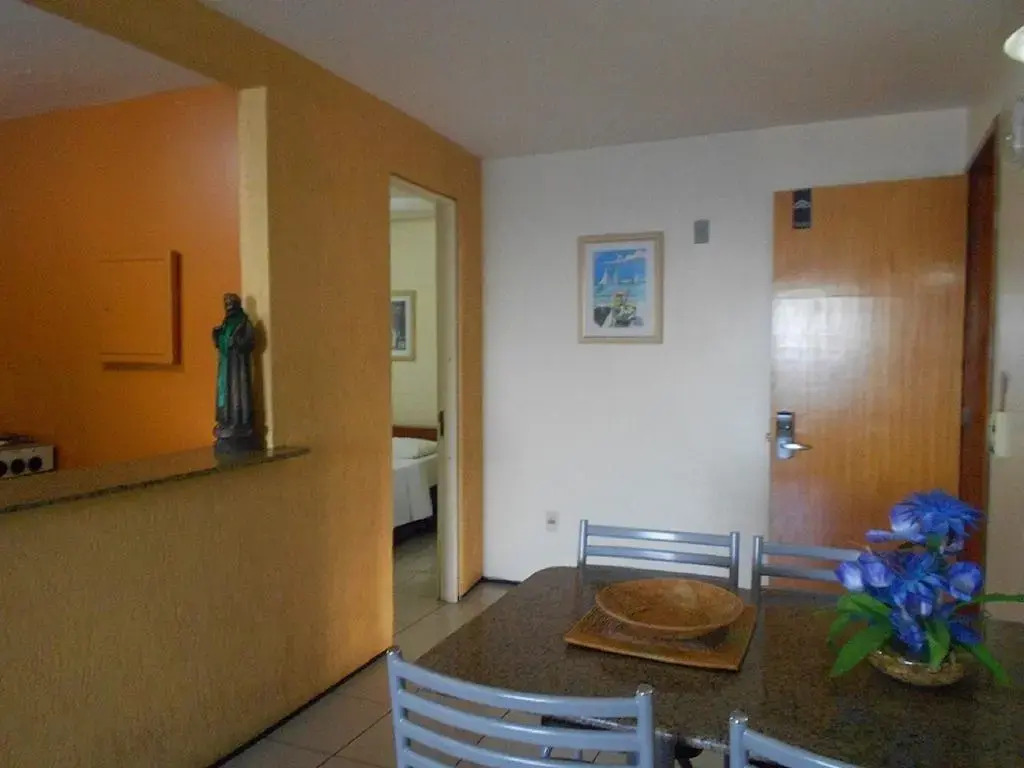 ApartHotel - Praia Mansa 1 e 2 Qtos