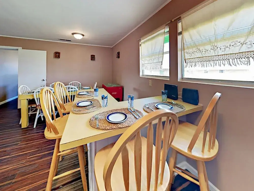 2BR Scenic Ocean Breeze by RedAwning