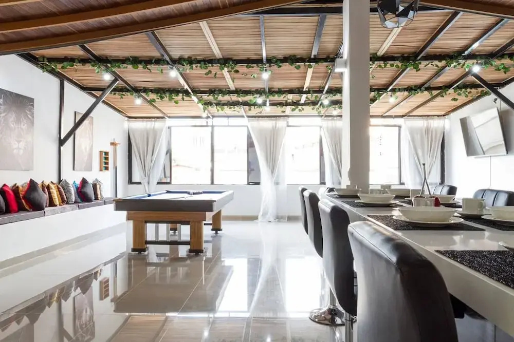 Penthouse 3rd Floor Lleras