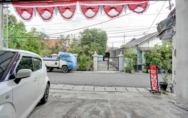 OYO 90477 Kedung Anyar Residence