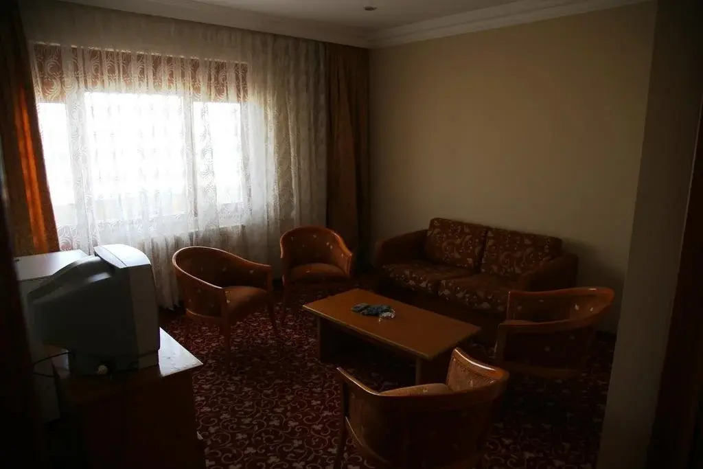 Omtel Hotel
