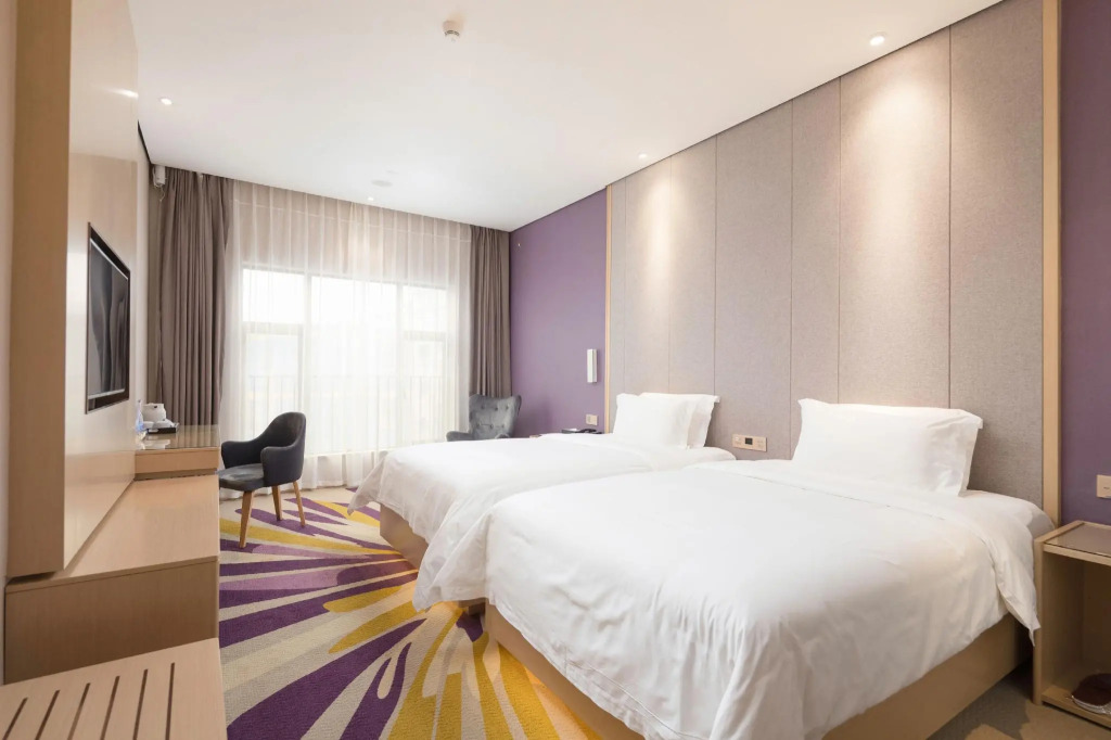 Lavande Hotels·Dayun Center Hengang Metro Station Shenzhen