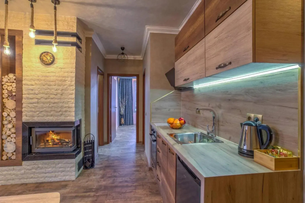Forest Home 524