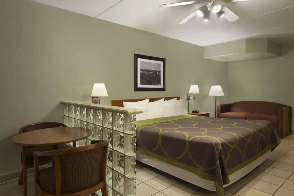 Super 8 by Wyndham South Padre Island