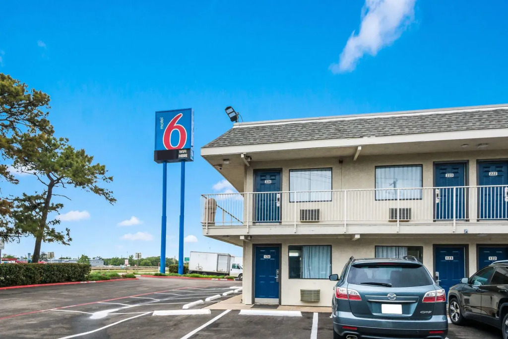 Motel 6-Irving, TX - Dallas