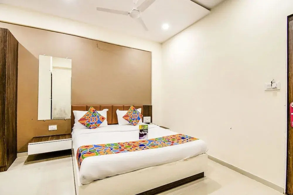 FabHotel Pratiksha