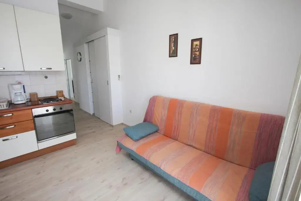Apartments Luka