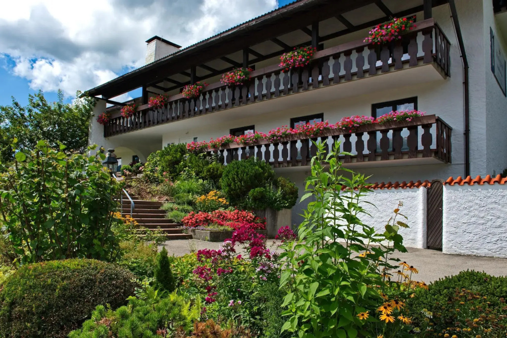 Konigshof Health & View "Gesundheitszentrum fur Naturheilverfahren"