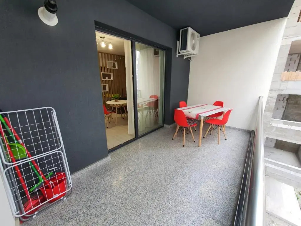 Listone Apartment 12 Mamaia Nord