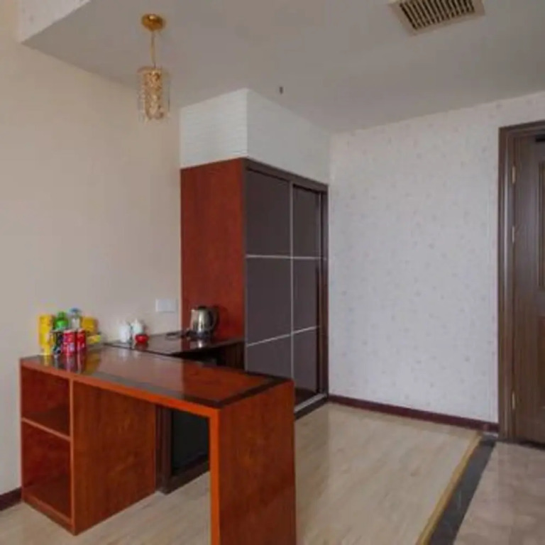 Golden Luck Hotel