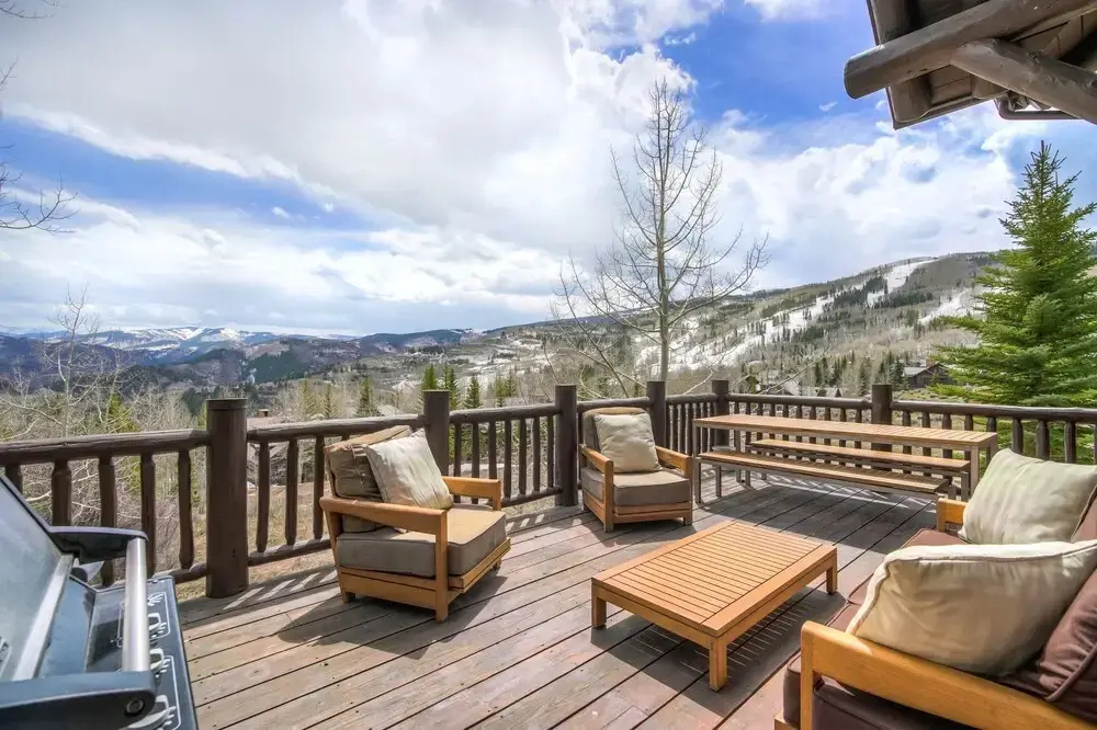 Luxury renovation! Ski-in/Ski-out 5 Br Private Townhome, Top of Bachelor Gulch - majestic view & exclusive location! by RedAwning
