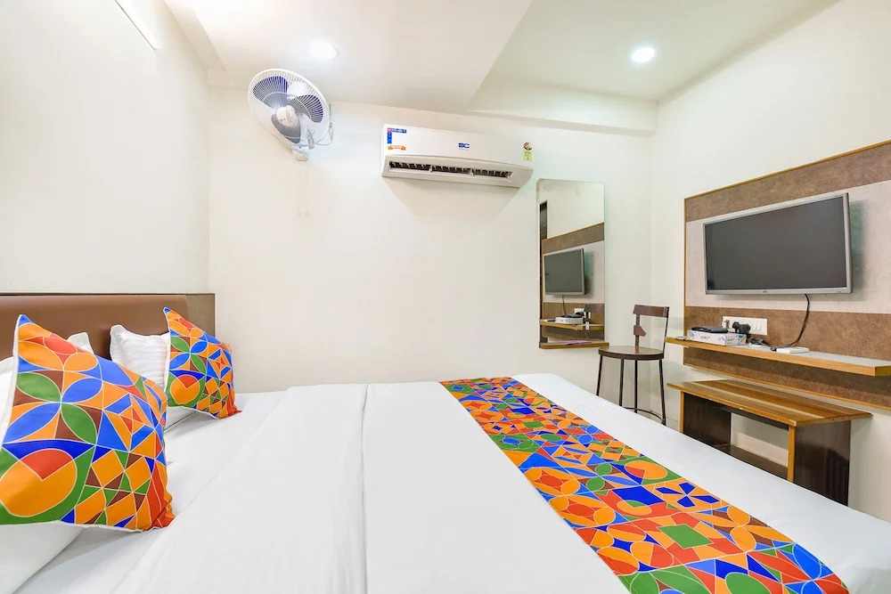 Hotel Crystal By OYO Rooms