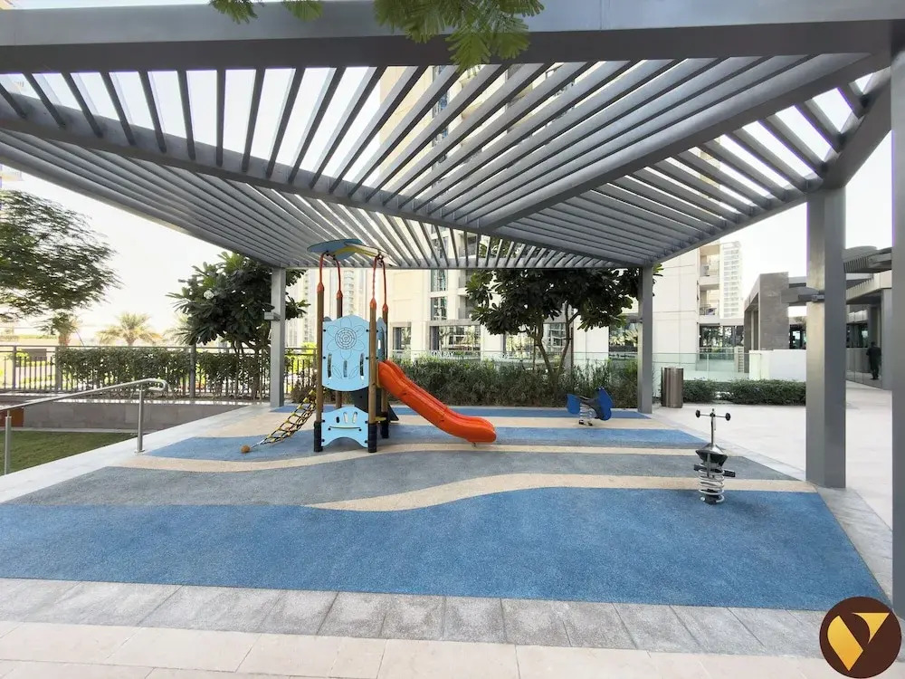 Vogue | Icon Bay Creek Harbour | Waterfront Living