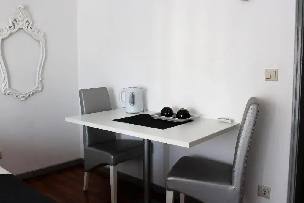 Colina Guesthouse - Braga