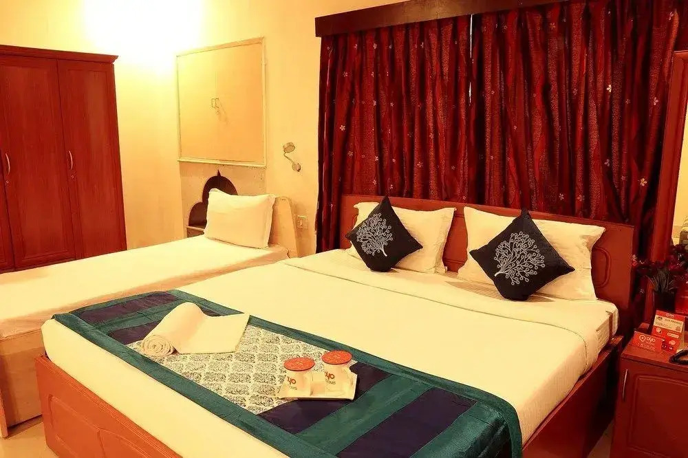 Rossa Hospitality IB 157