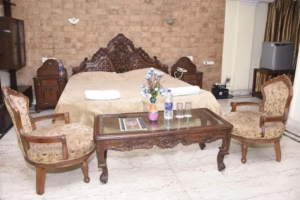 Modipur Hotel