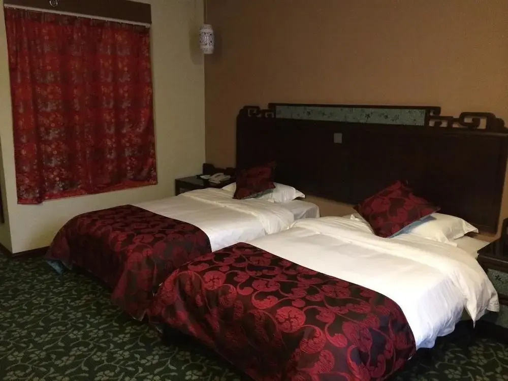 Yangshuo Xiangshan international hotel