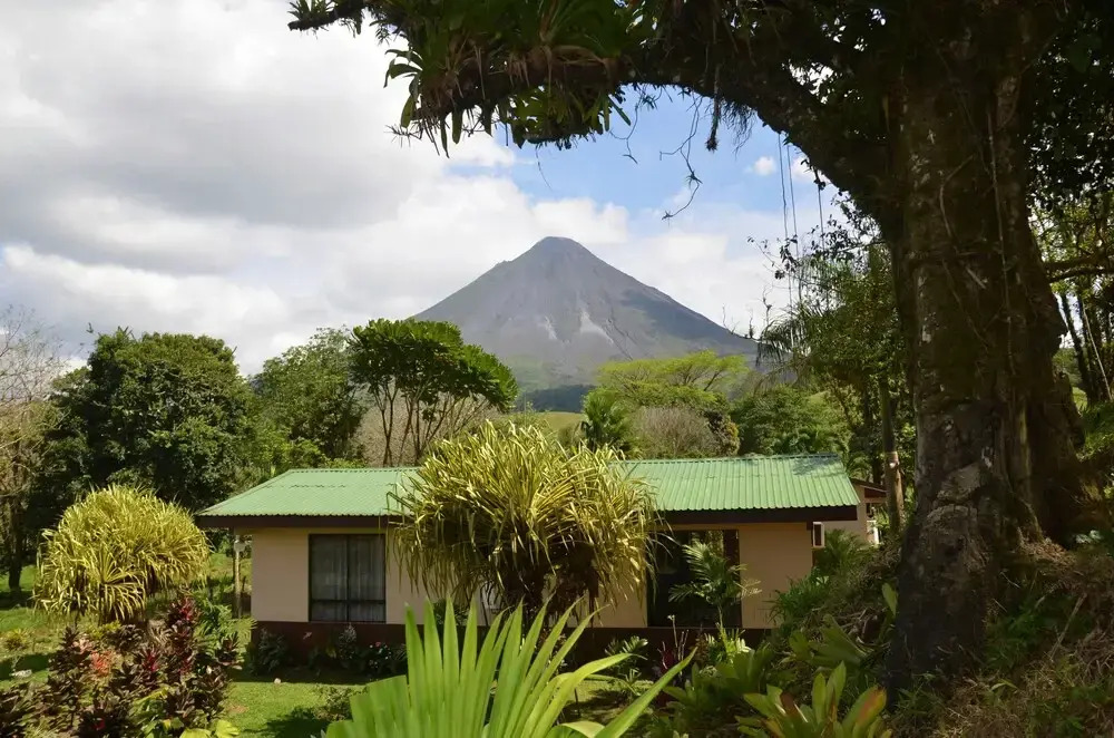 Lumbres del Arenal Cabinas y Villas
