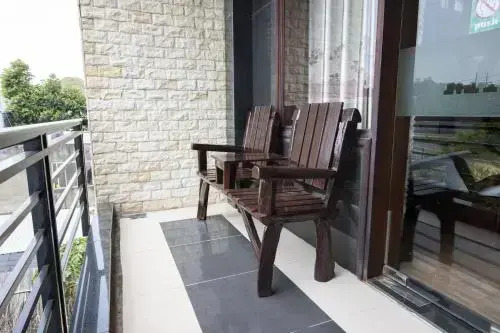 May Hotel