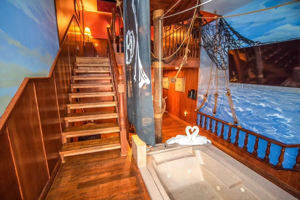 The Anniversary Inn - Fifth South