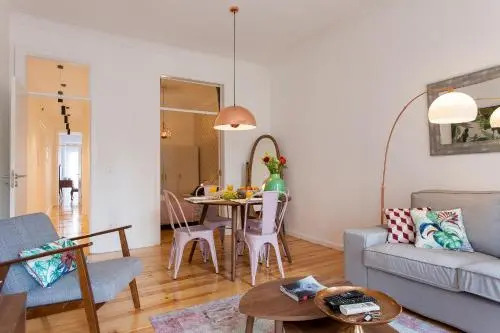 2 suites stylish flat at bairro alto-principe real