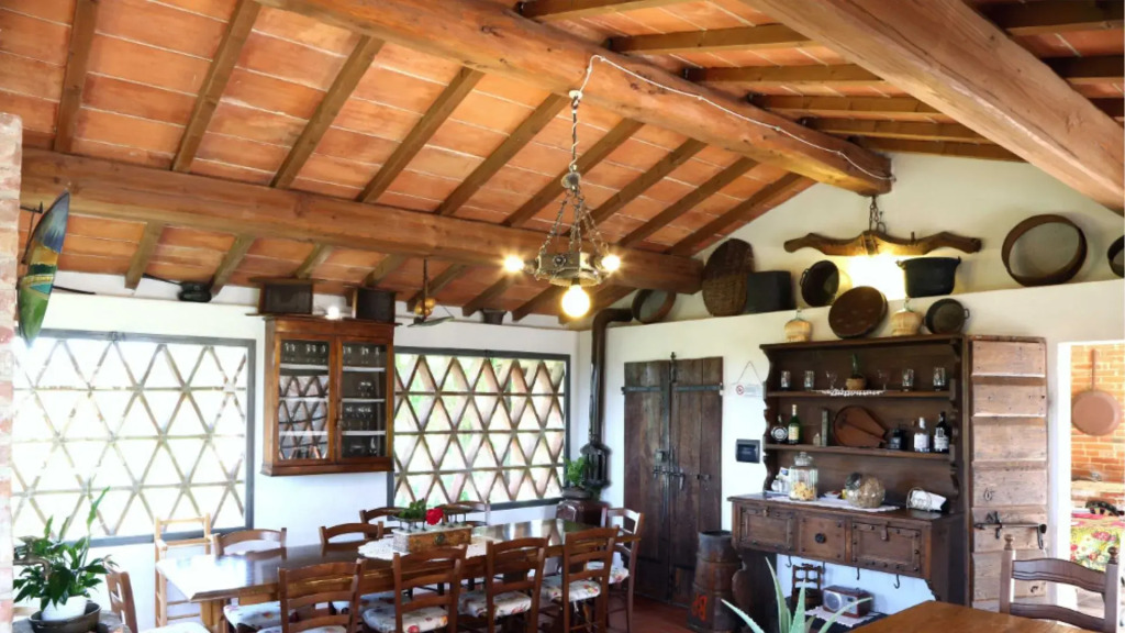 La Villa a Charming Villa With Swimming Pool-la Villa