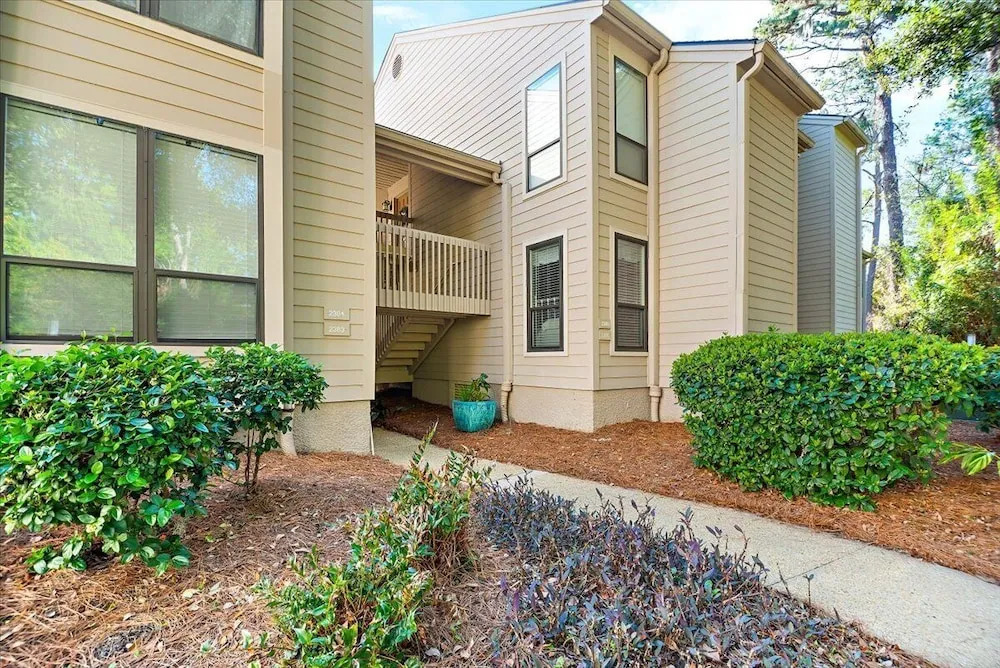 Lighthouse Tennis 2383 by Hilton Head Retreats