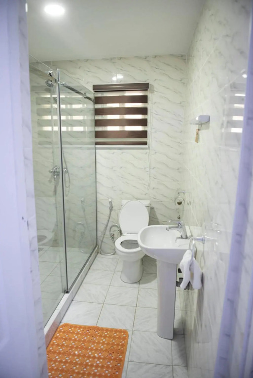 Cc & Cg Homes Luxury 3 Bedrooms Apart-24Hrs Elect WIFI Security
