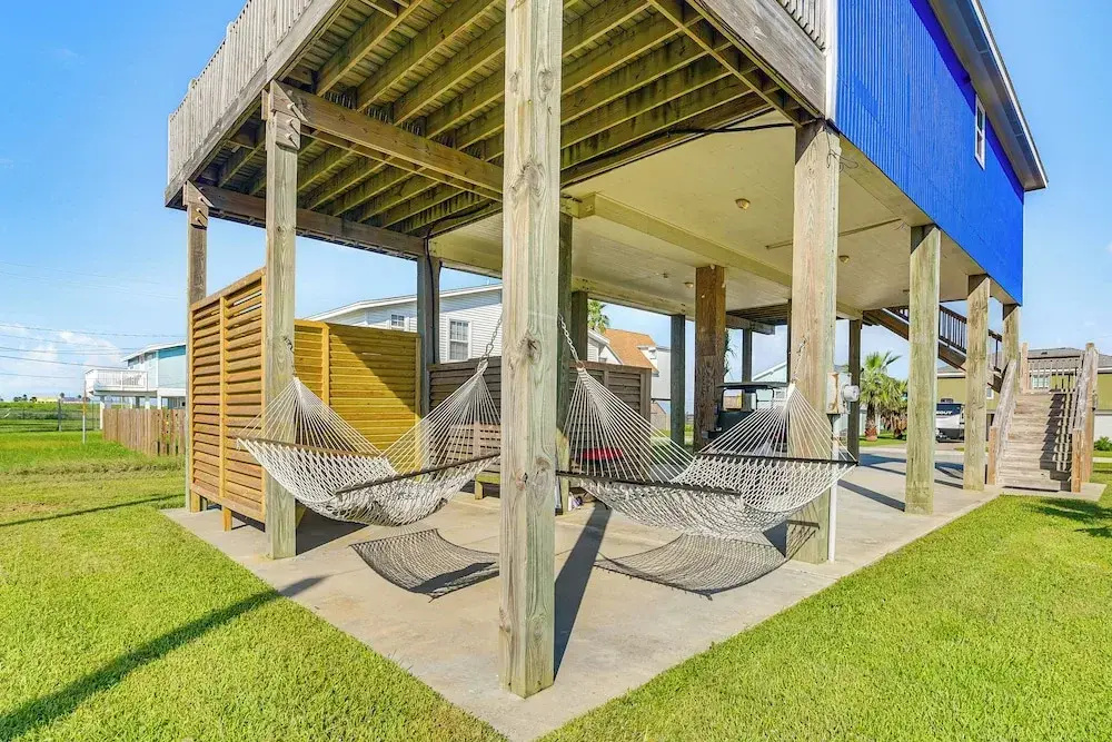 Golf Cart, Pool Access! Beach-walk Galveston Haven
