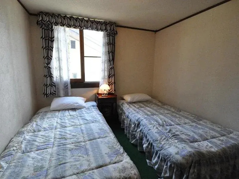 Guest House Wind Inn Hakuba